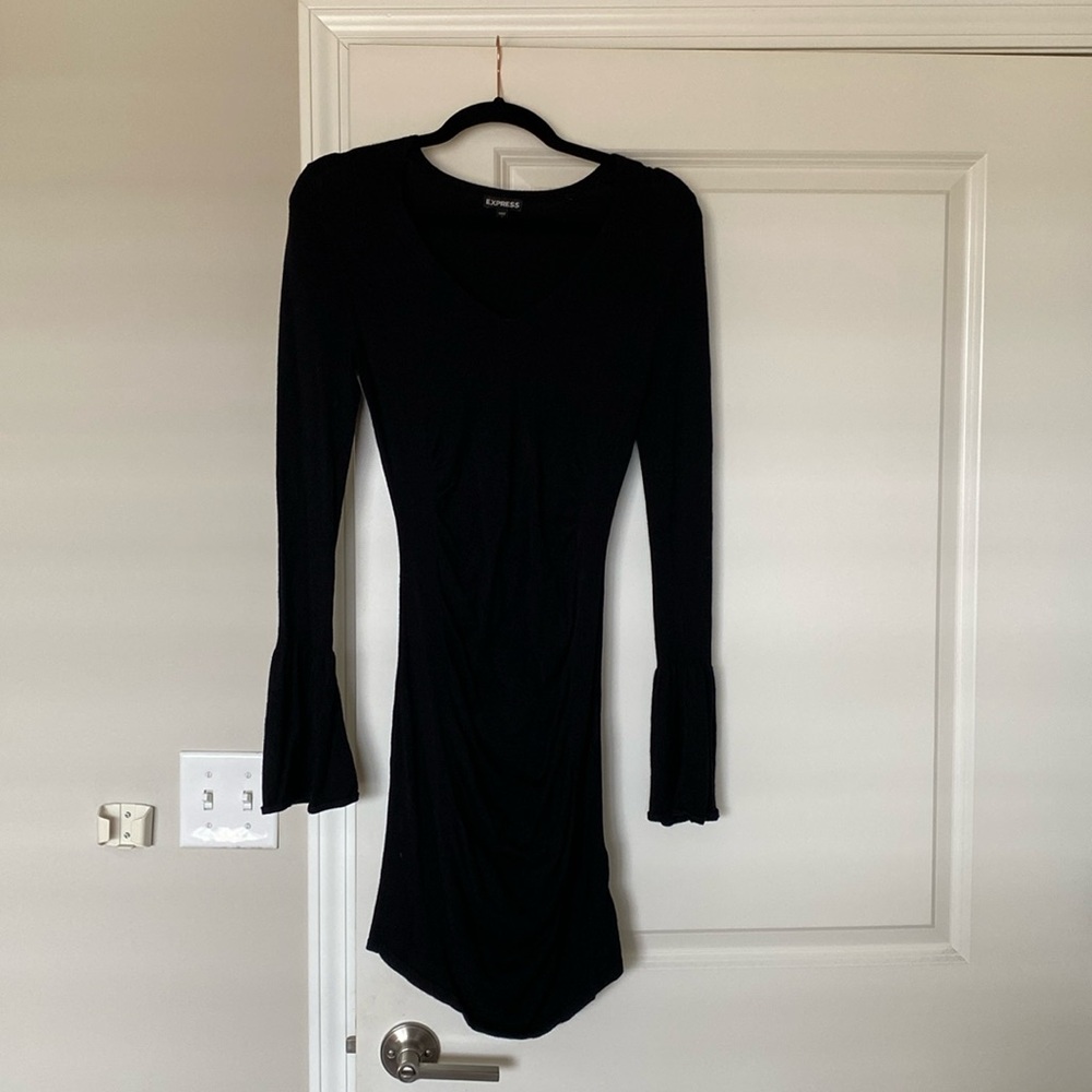 Express dress (s)